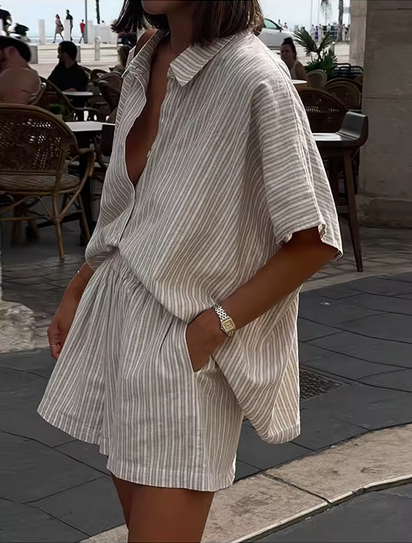 2-teiliges Sommeroutfit - Kurze Sommerhose & weites Hemd mit Knopfleiste