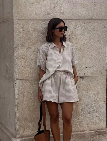 2-teiliges Sommeroutfit - Kurze Sommerhose & weites Hemd mit Knopfleiste