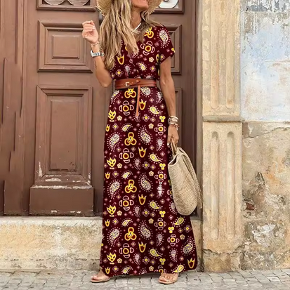 Elegantes Maxikleid mit Gürtel und Beinschlitz