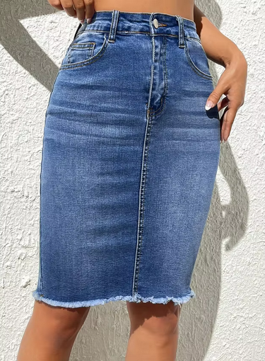 High-Waist Jeansrock - Mit ausgefranstem Saum