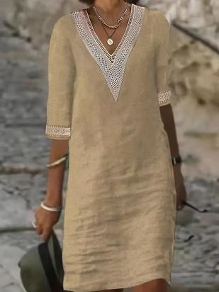 Komfortables Leinenkleid mit Spitzenverzierungen