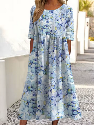Komfortables Sommerkleid mit hübschen Motiven