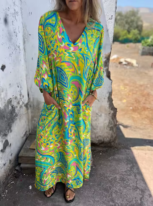 Leichtes Sommerkleid mit ausgefallenen Mustern