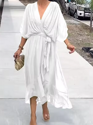 Luftiges Sommerkleid mit Gürtelschleife
