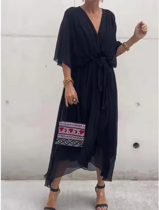Luftiges Sommerkleid mit Gürtelschleife
