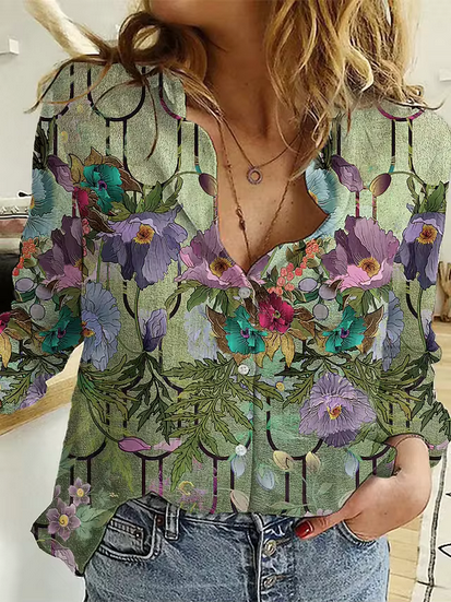 Mehrfarbige Sommerbluse - Mit farbenfrohen Blumenmotiven