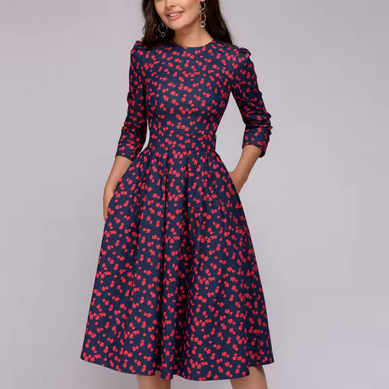 Midikleid - Leicht tailliert & 3/4-Ärmel