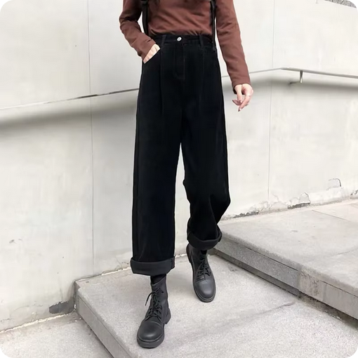 Modische High-Waist Cordhose - Mit lockerer Passform