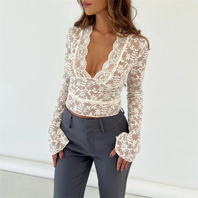 Spitzen-Crop-Top – Tiefer V-Ausschnitt