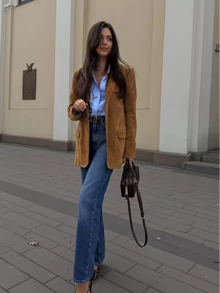 Stilvolles Wildlederjacket mit Knopfleiste