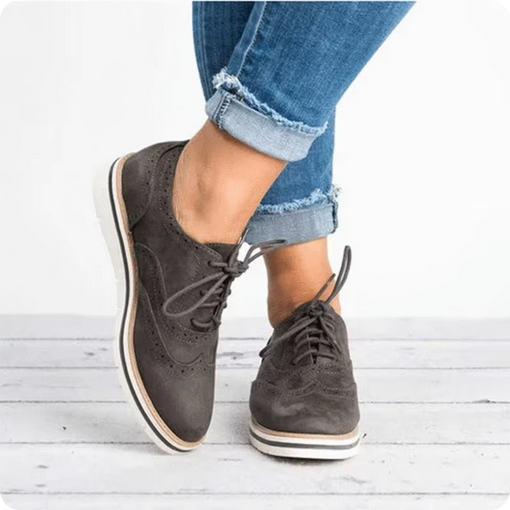 Trendige Damenschuhe - Mit Lochverzierungen