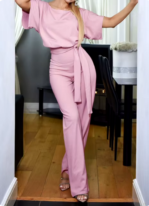 Vornehmer Jumpsuit - Tailliert & mit Bindegürtel