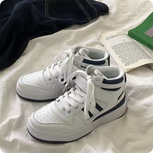 Zeitlose Sneaker - Mit Klettverschluss & Skate-Design