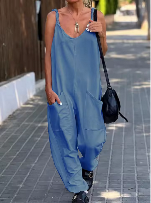 Ärmelloser Jumpsuit mit tiefem Rundhals