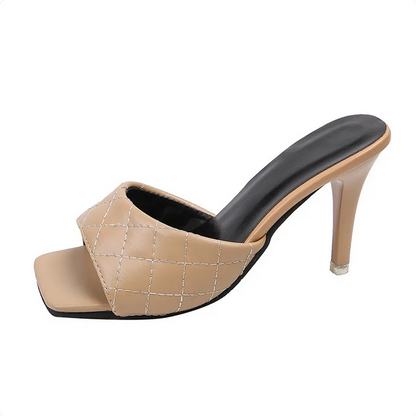 Ausgefallene Schuhe - Mit quadratischer Spitze