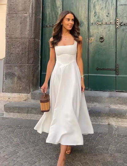 Bezauberndes Kleid - Lang & quadratischer Rückenausschnitt