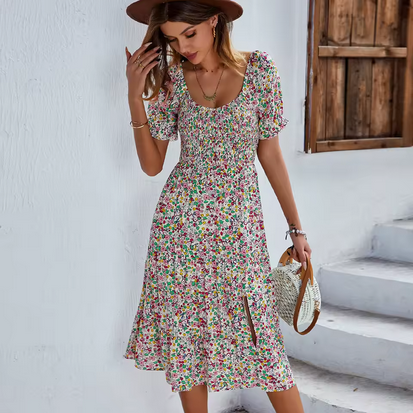 Böhmisches Sommerkleid - knielang & hochtailliert