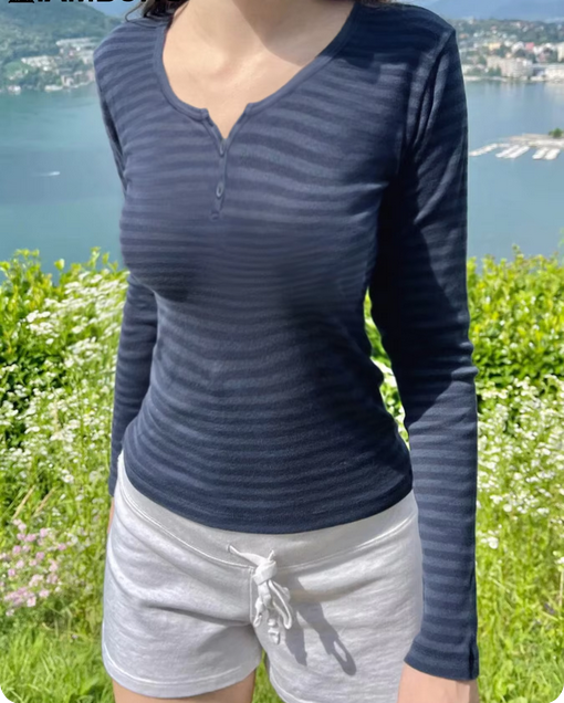 Crop-Top – Henley-Ausschnitt mit Streifenstruktur