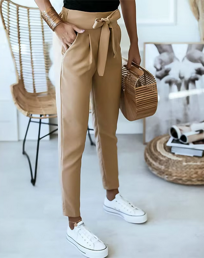 Elegante Bleistifthose - Mit Stoffgürtel