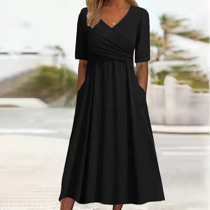 Elegantes Wickelkleid mit seitlichen Taschen
