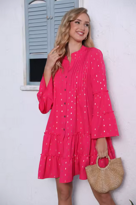 Gepunktetes Sommerkleid mit weiten Ärmeln