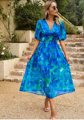 Klassisches Midikleid - Hochtailliert & farbenfrohes Muster
