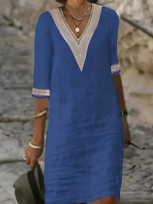 Komfortables Leinenkleid mit Spitzenverzierungen