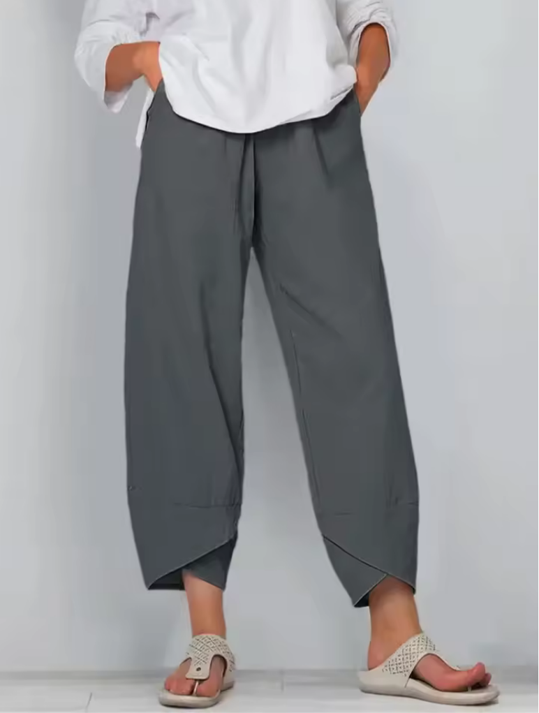 Lässige Hose mit kreativem Saum