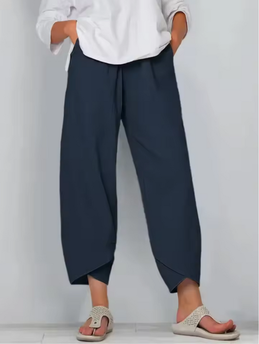 Lässige Hose mit kreativem Saum