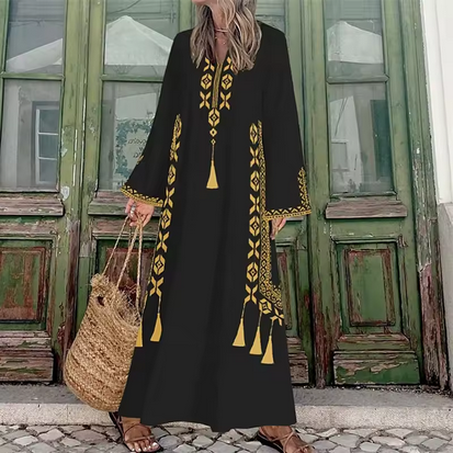 Lässiges Maxikleid - Musterung im nordischen Stil