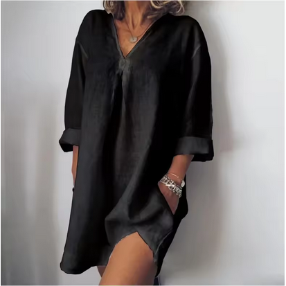Luftiges Kleid mit V-Auschnitt