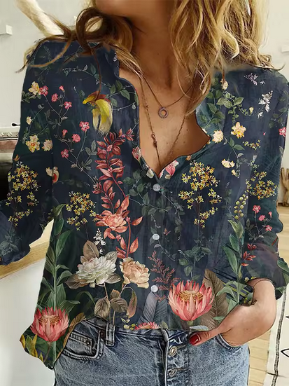 Mehrfarbige Sommerbluse - Mit farbenfrohen Blumenmotiven