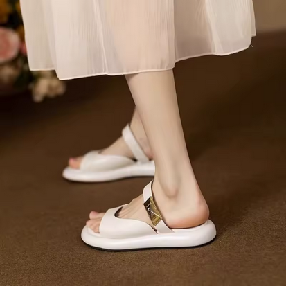 Moderne Slip-On Sandalen - Hübsche Schnalle