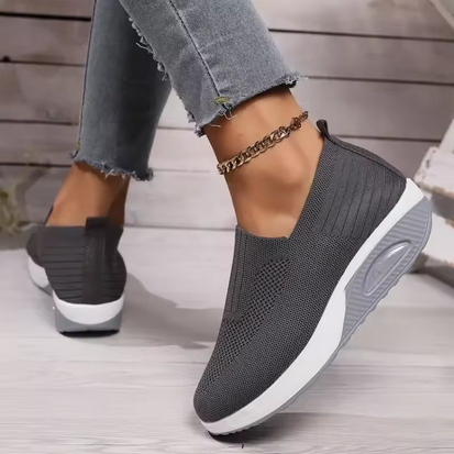 Moderne Sneaker - Elastische & federnde Sohle