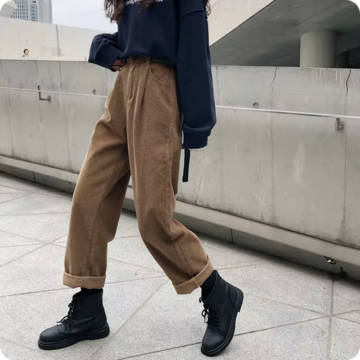 Modische High-Waist Cordhose - Mit lockerer Passform