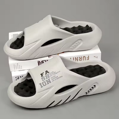 Modische, sportliche Slipper mit rutschfester Sohle