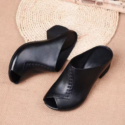 Sommerschuhe mit Absatz - Schön verarbeitete Ziernaht