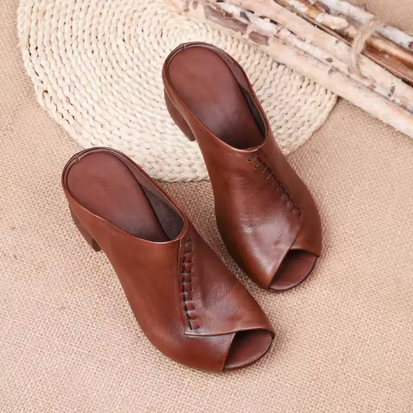 Sommerschuhe mit Absatz - Schön verarbeitete Ziernaht