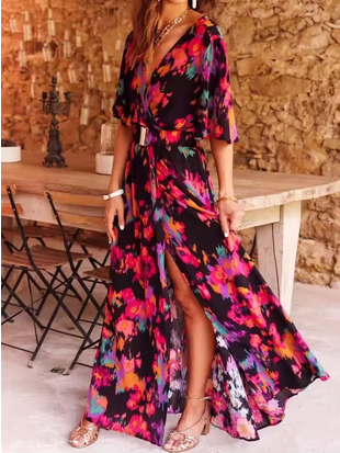 Trendiges Maxikleid mit Gürtel & originellen Mustern
